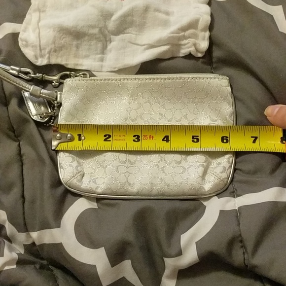 NWOT COACH White and Silver Wristlet - Picture 8 of 8